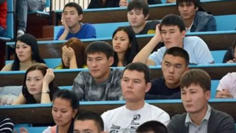 Проект «С&#1241;тті &#1179;адам» помогает молодым казахстанцам строить карьеру