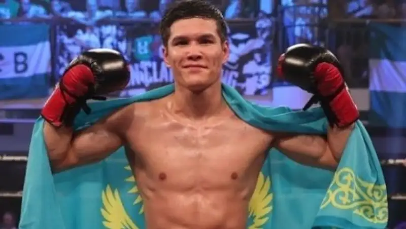 Данияр Елеусинов одержал третью победу на профи-ринге