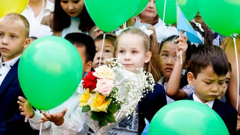 Свыше 7 тысяч детей в Уральске пошли в первый класс