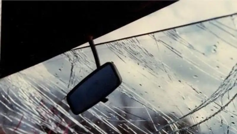 В ВКО перевернулся автомобиль, один из пассажиров скончался