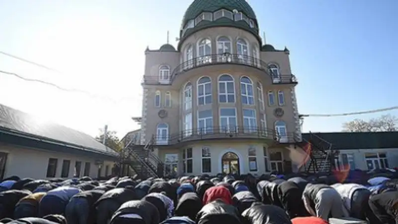 В мечетях Дагестана будут призывать верующих погашать долги за электроэнергию