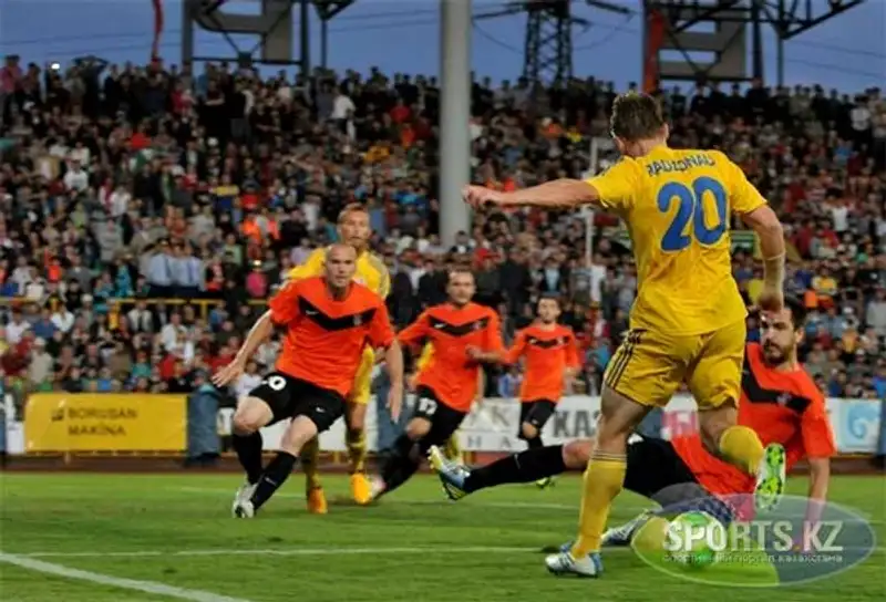 «Шахтер» оставил БАТЭ за бортом Лиги чемпионов (фото) «Шахтер» оставил БАТЭ за бортом Лиги чемпионов (фото), фото - Новости Zakon.kz от 24.07.2013 14:46