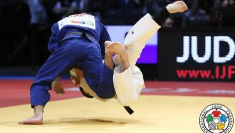 Казахстанский дзюдоист Елдос Сметов не смог защитить титул чемпиона мира