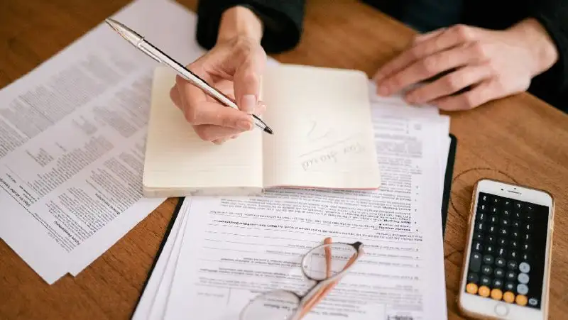 Срок уплаты ряда налогов и платежей истекает 20 апреля