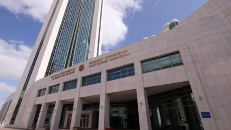 Пленарное заседание Мажилиса Парламента РК за 12.10.2016