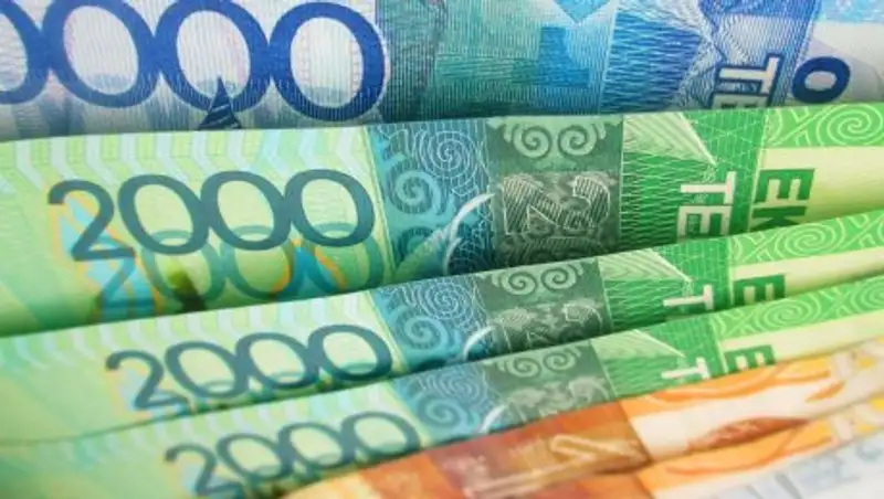 С начала года на конец марта тенге укрепился на 5,9%