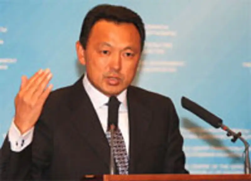 министр нефти и газа Сауат Мынбаев, фото - Новости Zakon.kz от 27.04.2012 14:55