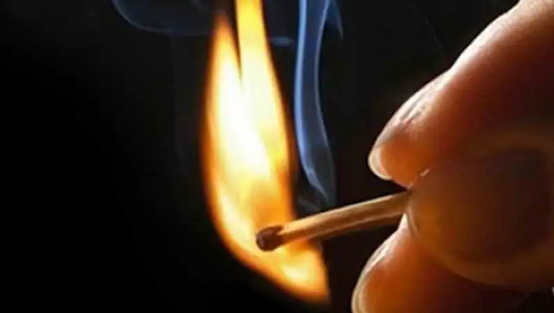 В ВКО убийца, заметая следы преступления, поджег квартиру