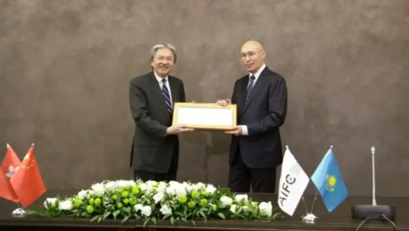 В Астане прошла встреча К.Келимбетова с секретарем по финансовым вопросам Гонконга