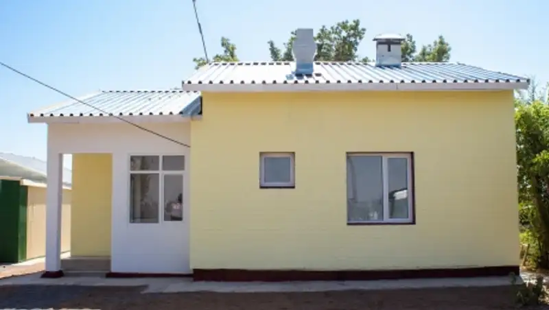 В селе Ынталы Карагандинской области пострадавшие от паводка, въехали в новые дома  