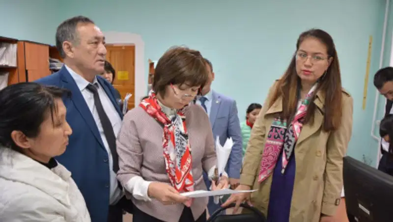 Заместитель акима ВКО Асем Нусупова посетила Центр занятости Семея