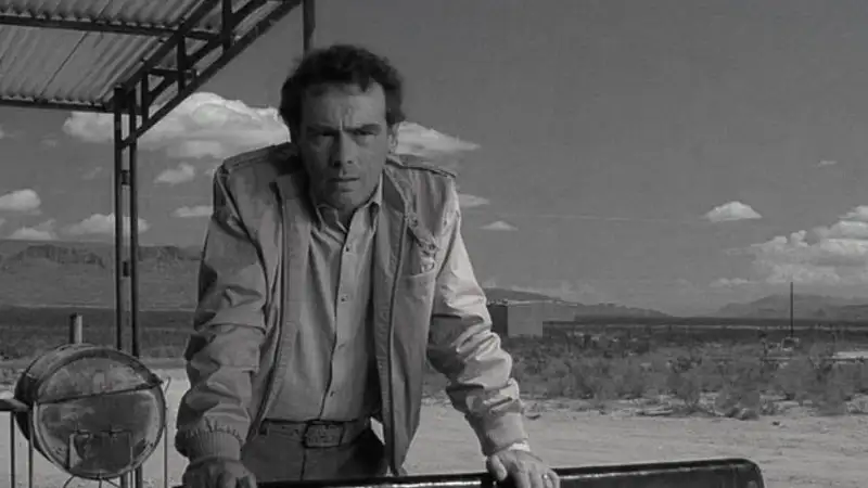 Умер звезда «Дюны» и «Квантового скачка»