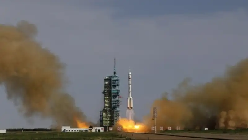 Китай запустит в декабре спутник для исследования темной материи