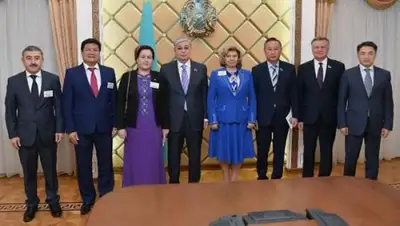 parlam.kz, фото - Новости Zakon.kz от 26.04.2018 18:00