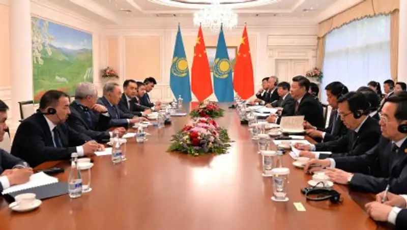 Назарбаев и Си Цзиньпин выразили намерение увеличить товарооборот между странами