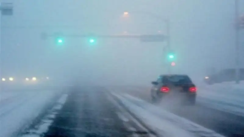 В нескольких областях РК ограничено движение автотранспорта