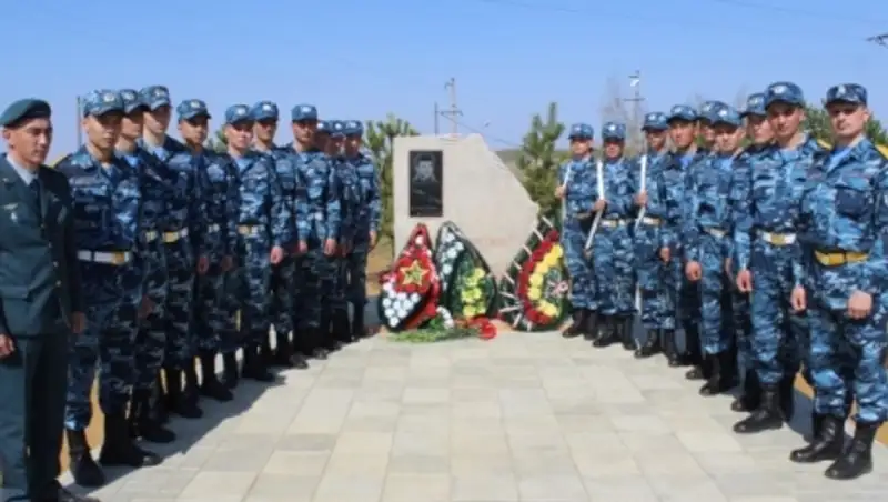 В СКО открыт памятник Герою Внутренних войск МВД СССР Кагазбеку Нурсеитову