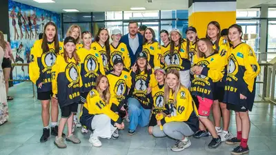 В Караганде отпраздновали 17-летие хоккейного клуба "Сарыарка"