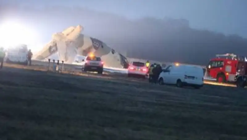 Крушение самолета под Алматы: что известно о состоянии пострадавших