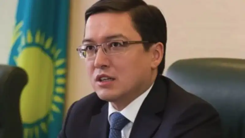 Акишев: На ослабление тенге повлияли внешние факторы