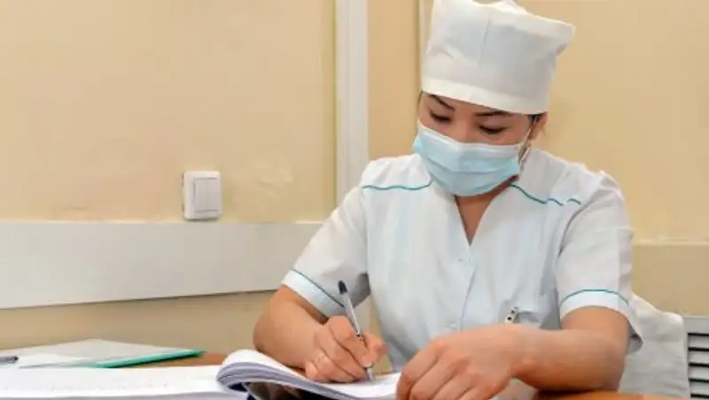 Обязательное лицензирование врачей появится с 2020 года