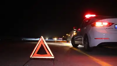 В Актау произошло массовое ДТП с участием семи авто, фото - Новости Zakon.kz от 02.09.2022 14:22