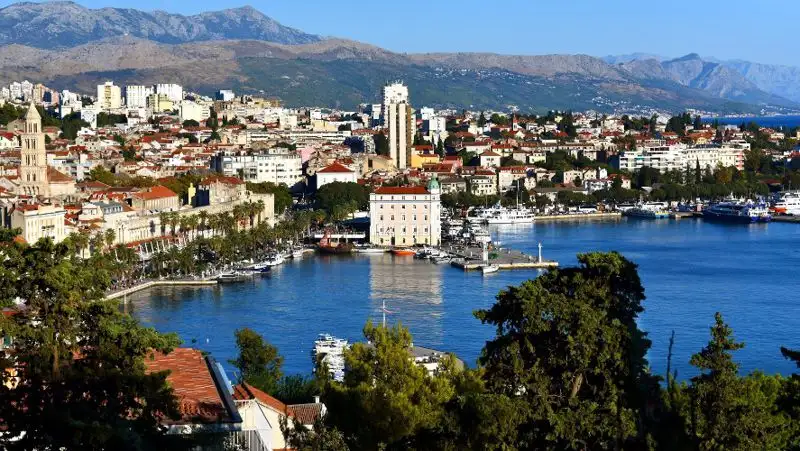 Хорватия сняла «ковидные» ограничения на въезд в страну