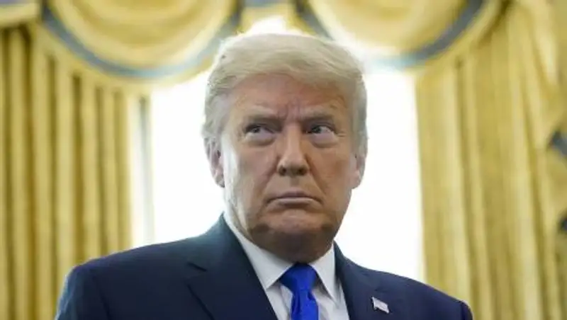 Верховный суд США струсил и не стал выносить решение по иску о выборах - Трамп