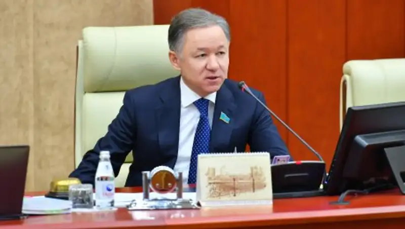 Нигматулин: госорганам пора прекратить практику манипулирования бюджетными средствами