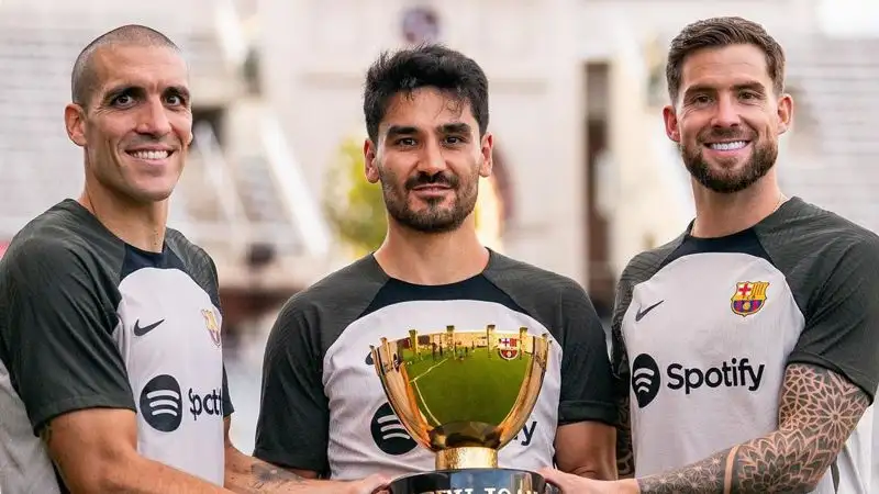 Три гола за 10 минут принесли футболистам "Барселоны" Кубок Гампера