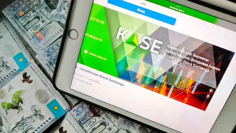 Курс доллара снова начал расти на торгах