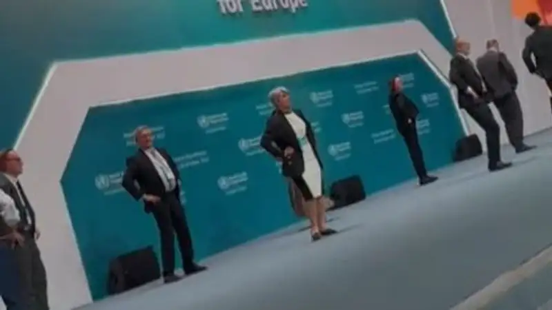 Представители ВОЗ станцевали кара жорга