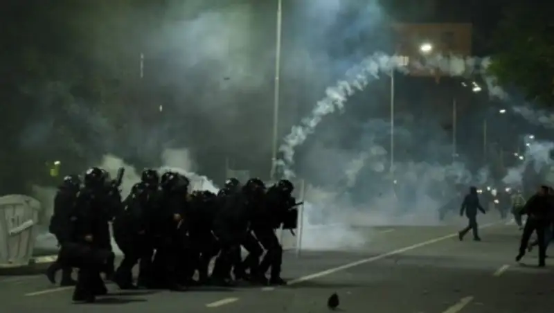 В Косове произошли столкновения демонстрантов с полицией