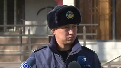 Стрельба в Шымкенте: полицейского, обезоружившего хулигана наградили, фото - Новости Zakon.kz от 22.02.2023 07:21
