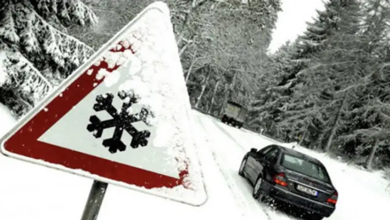 Езда зимой: основные принципы вождения