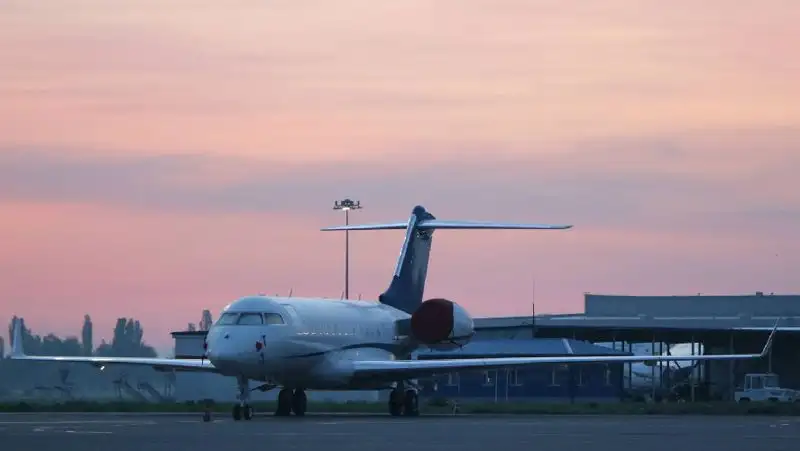 «Сказала, что у нее бомба»: в Нур-Султане задержали рейс в Актобе