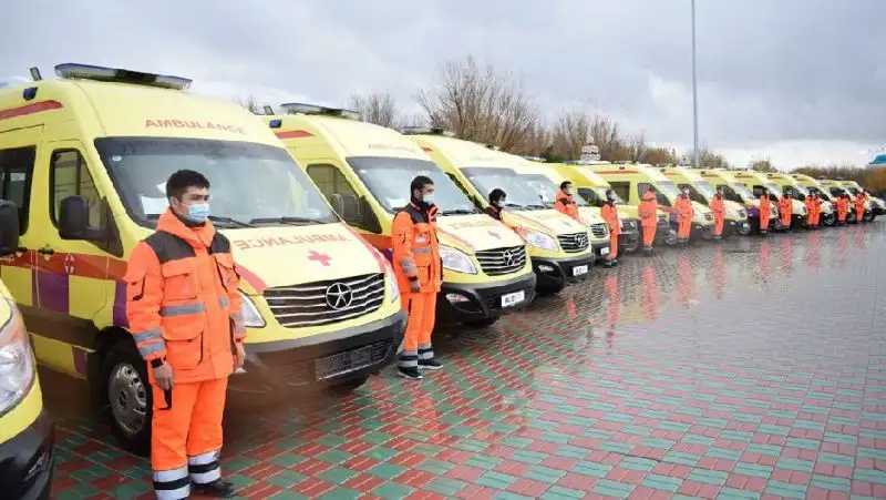 СК «Евразия» выплатила за повреждение автомобилей скорой помощи в Атырау