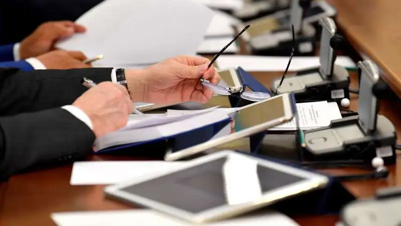 Казахстанским чиновникам запретят пересылать по электронной почте неслужебную информацию