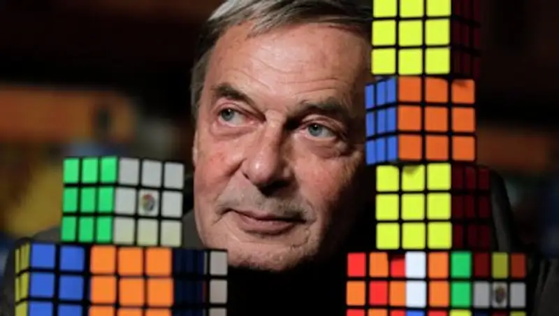 Американские студенты создали самый большой кубик Рубика