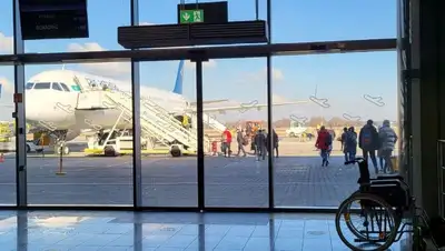 Рейс, эвакуация, Катовице, фото - Новости Zakon.kz от 09.03.2022 23:42