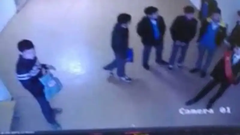 За вымогательство и побои в школе судят учеников гимназии в Астане