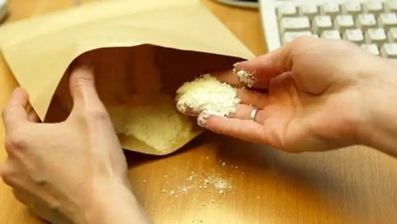 В офисе Обамы нашли белый порошок