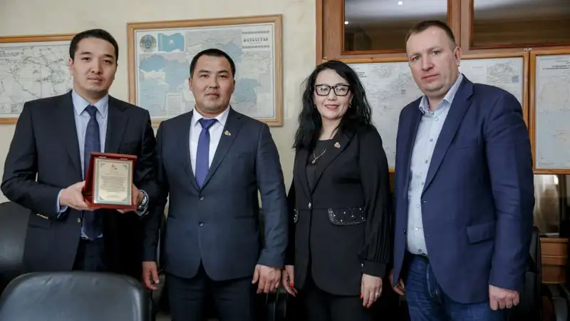 "Корпорация Казахмыс" подписала соглашение с "Әділетті жол"