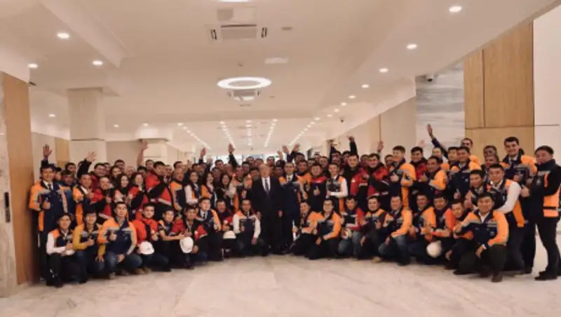 Нурсултан Назарбаев посетил завершенные объекты в Туркестане