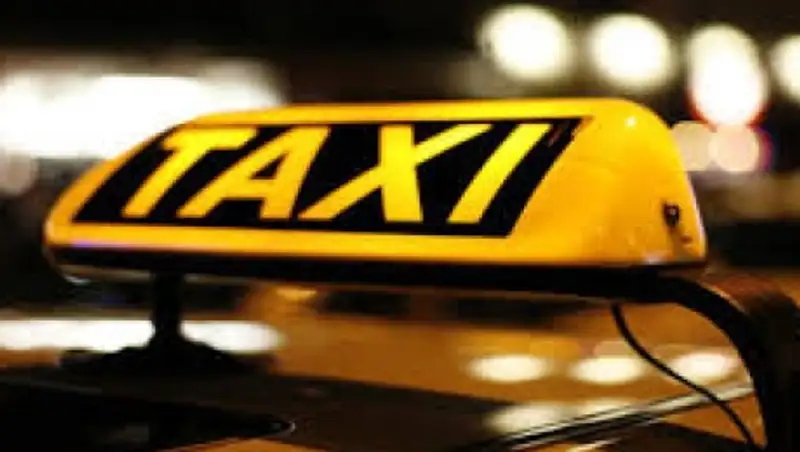 Астанада азаматтарға «жабысқан» такси жүргізушілері жазаланды