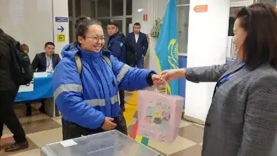 голосование, фото - Новости Zakon.kz от 20.11.2022 21:49