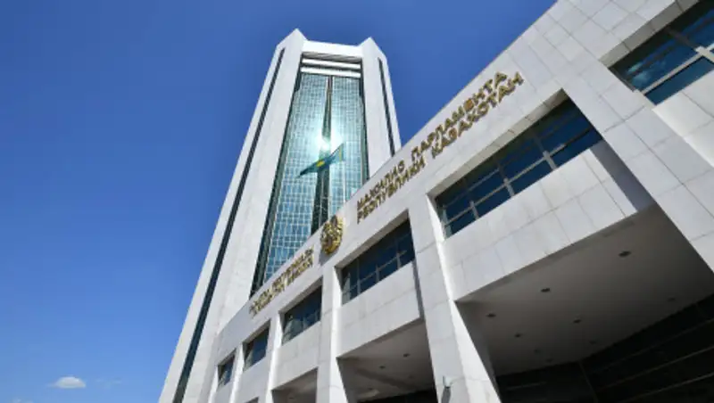 Мажилисмены перечислят однодневный заработок в помощь жителям Арыси