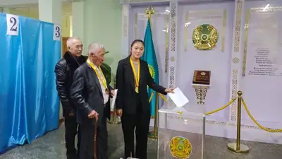 Как проходит голосование на выборах президента в Семее, фото - Новости Zakon.kz от 20.11.2022 17:23