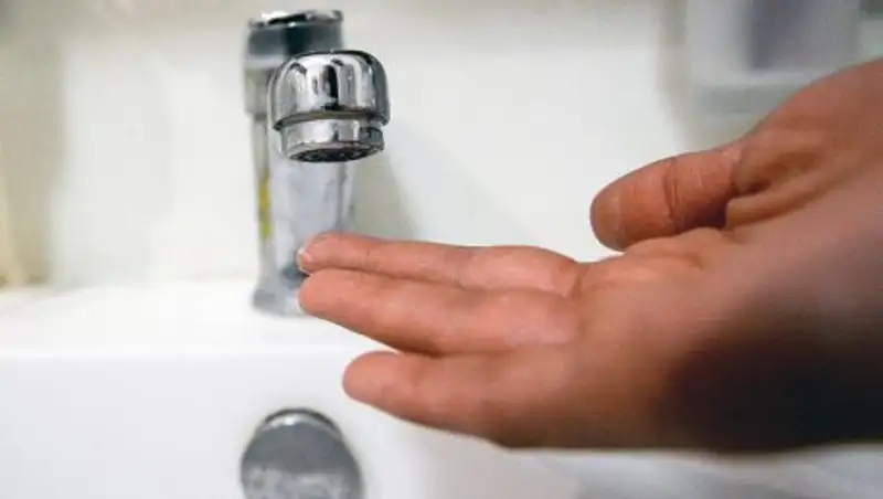 Жители одного из алматинских микрорайонов уже третий год живут без воды