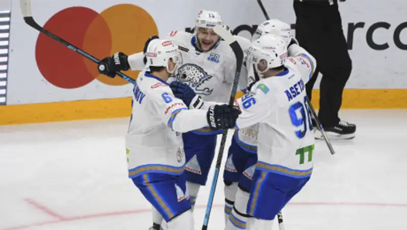 В упорном матче "Барыс" вырвал победу у "Авангарда"